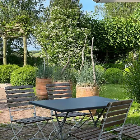 Fuenf Hof Himmelgruen Saal